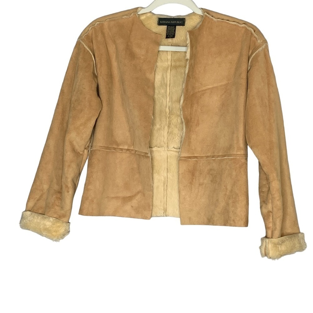 Banana Republic tan faux‎ suede/fur cropped jacket. Size XS